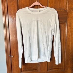 Lululemon White Long Sleeve Size 4